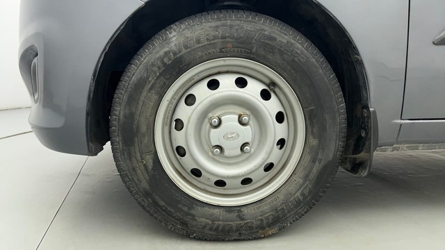 Second-hand 2014 Hyundai i10 Magna 1.1 for sale in Ahmedabad-20