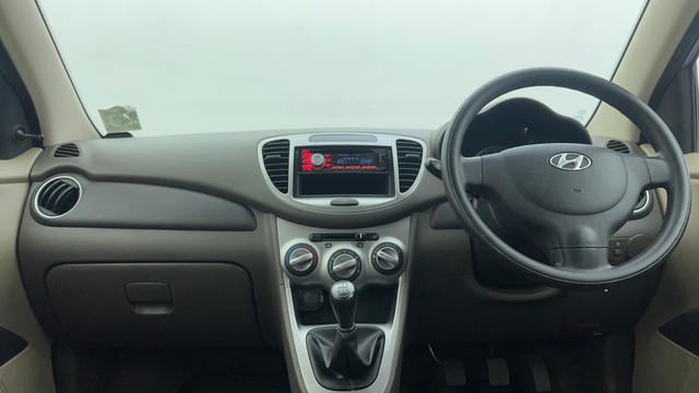 Second-hand 2014 Hyundai i10 Magna 1.1 for sale in Ahmedabad-11