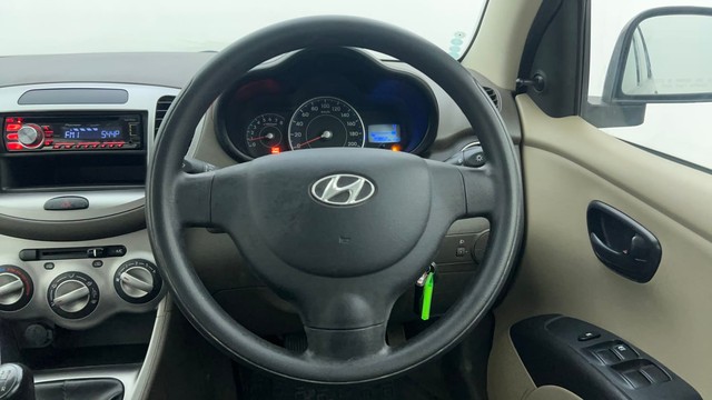 Second-hand 2014 Hyundai i10 Magna 1.1 for sale in Ahmedabad-27