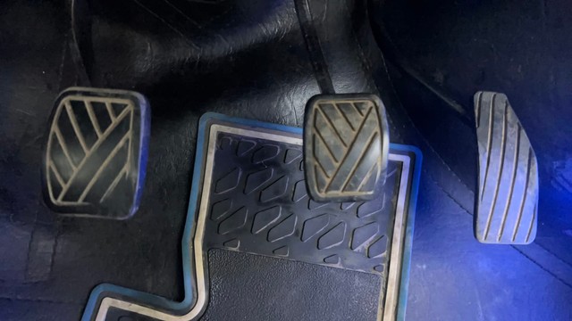 Second-hand 2015 Maruti Suzuki Wagon R VXI for sale in Ahmedabad-14