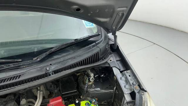 Second-hand 2015 Maruti Suzuki Wagon R VXI for sale in Ahmedabad-35