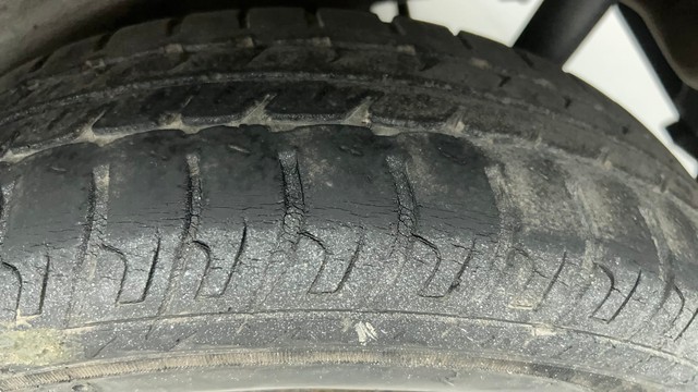 Second-hand 2015 Maruti Suzuki Wagon R VXI for sale in Ahmedabad-33