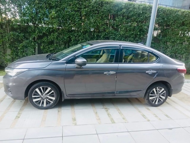 Honda City ZX CVT Second-hand 2022 Honda City ZX CVT for sale in Noida-12