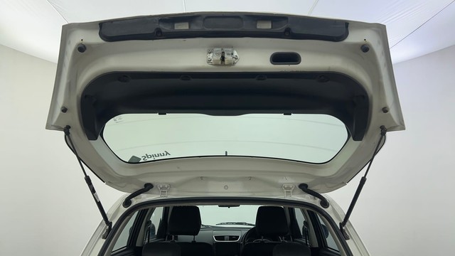 Second-hand 2013 Maruti Suzuki Swift VXI for sale in Ahmedabad-34