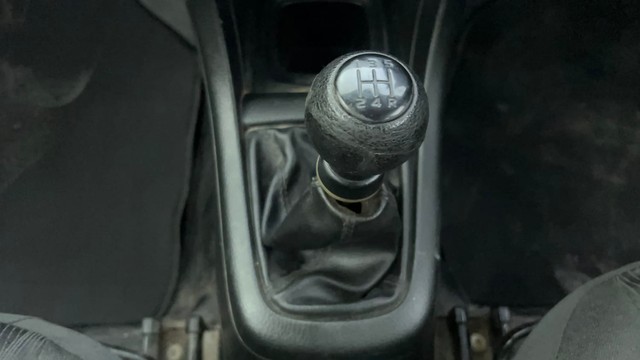 Second-hand 2013 Maruti Suzuki Swift VXI for sale in Ahmedabad-12