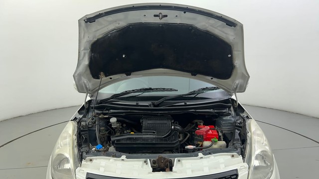 Second-hand 2013 Maruti Suzuki Swift VXI for sale in Ahmedabad-8