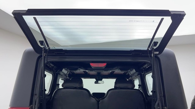 Second-hand 2023 Mahindra Thar LX 4WD Hard Top BSVI for sale in New Delhi-36