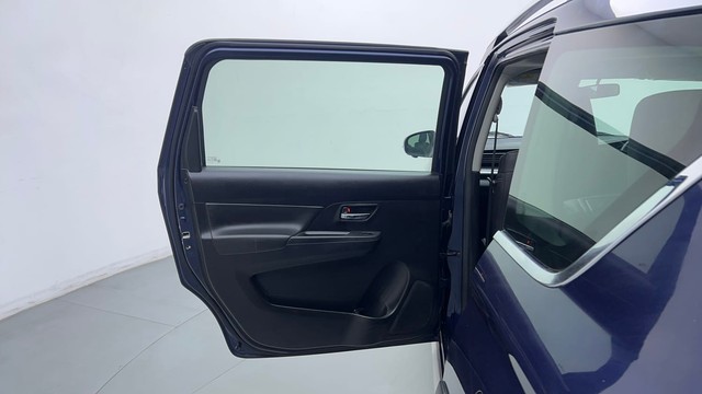 Second-hand 2022 Maruti Suzuki XL6 Alpha Plus AT for sale in Gurgaon-38