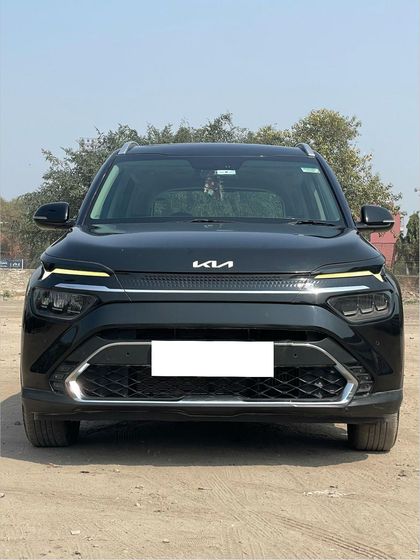 2022 Kia Carens Luxury Plus Diesel AT 6 STR BSVI