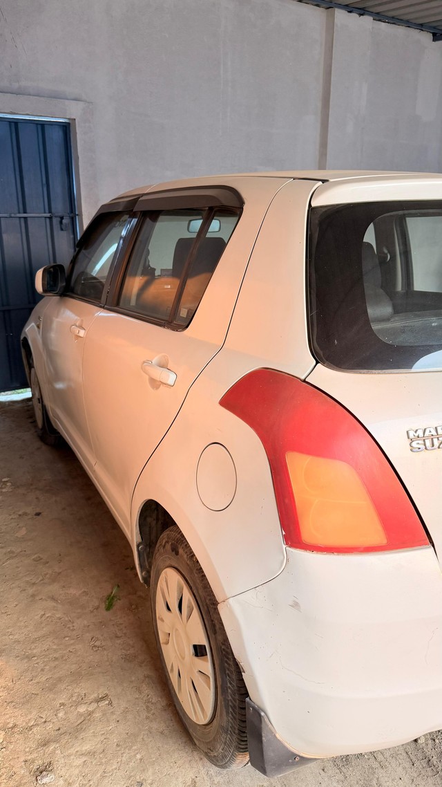 Second-hand 2011 Maruti Suzuki Swift VDI for sale in Gorakhpur-4