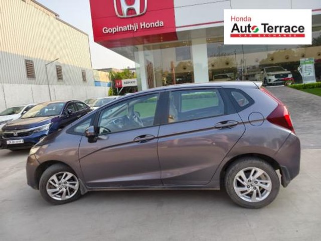 Honda Jazz 1.2 V i VTEC Second-hand 2017 Honda Jazz 1.2 V i VTEC for sale in Vadodara-5