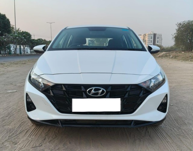 Second-hand 2022 Hyundai i20 Sportz BSVI for sale in Vadodara-5