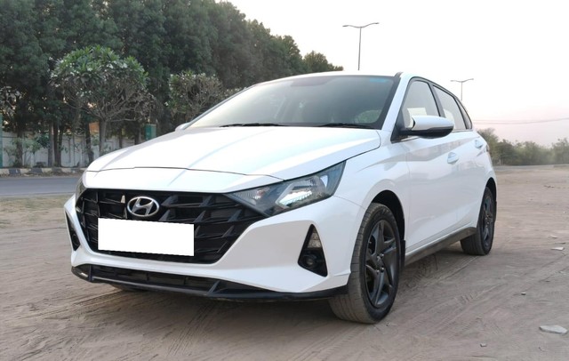 Second-hand 2022 Hyundai i20 Sportz BSVI for sale in Vadodara-4