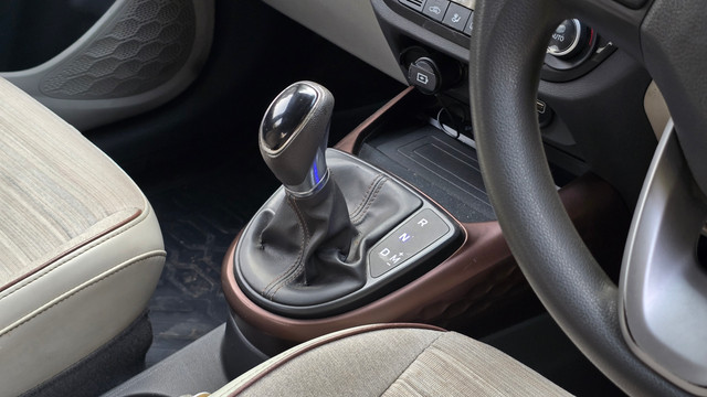 Second-hand 2020 Hyundai Aura SX Plus AMT for sale in New Delhi-10