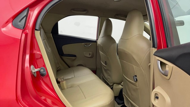 Second-hand 2016 Honda Brio VX for sale in Chennai-38