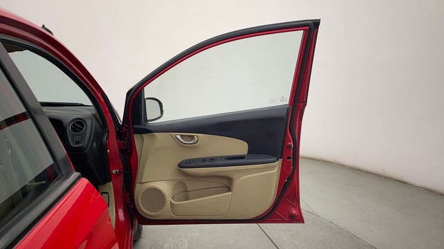 Second-hand 2016 Honda Brio VX for sale in Chennai-16