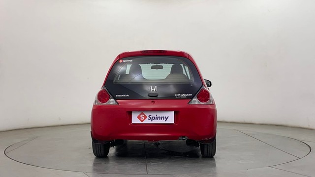 Second-hand 2016 Honda Brio VX for sale in Chennai-4