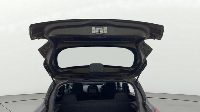 Second-hand 2018 Renault KWID 1.0 RXT for sale in Ahmedabad-0