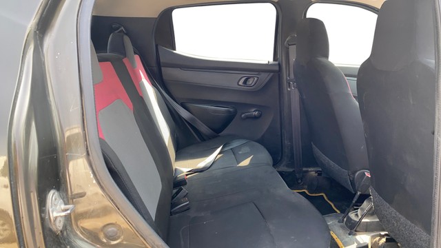 Second-hand 2018 Renault KWID 1.0 RXT for sale in Ahmedabad-4