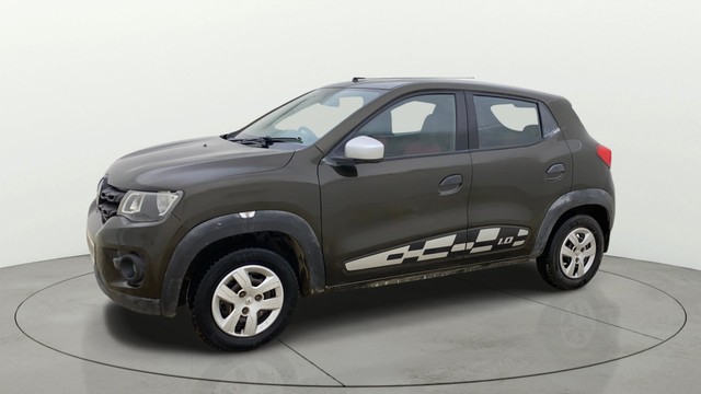 Second-hand 2018 Renault KWID 1.0 RXT for sale in Ahmedabad-17