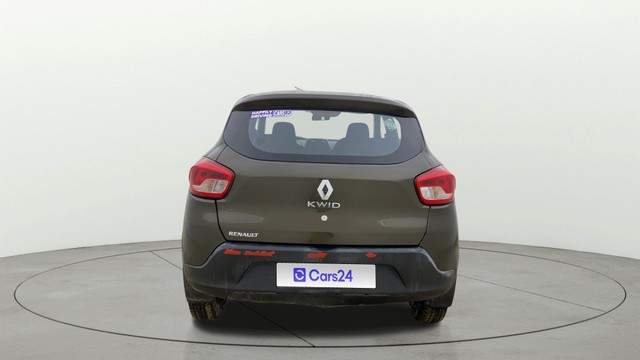 Second-hand 2018 Renault KWID 1.0 RXT for sale in Ahmedabad-14