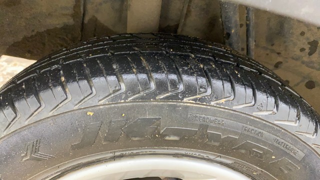 Second-hand 2018 Renault KWID 1.0 RXT for sale in Ahmedabad-2