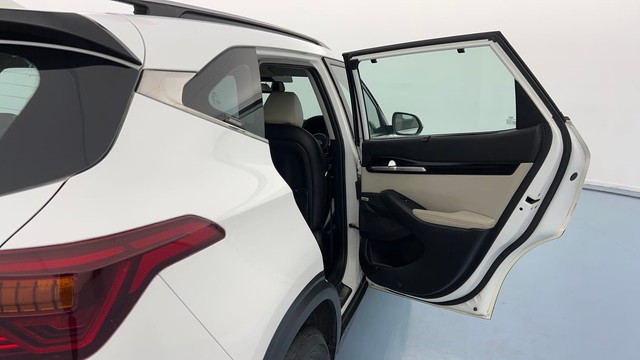 Second-hand 2020 Kia Seltos GTX Plus S Turbo DCT for sale in Lucknow-32