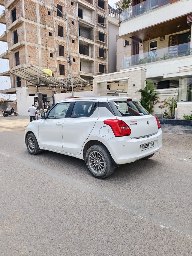 Second-hand 2020 Maruti Suzuki Swift AMT VXI for sale in Nagpur-5