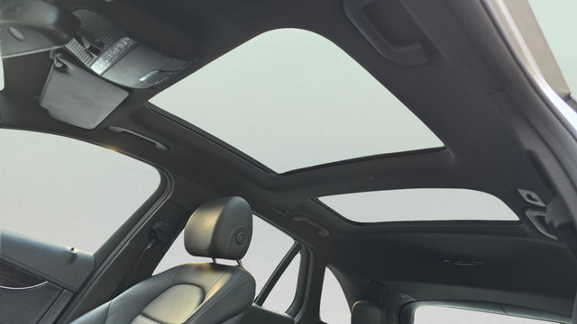 Mercedes-Benz GLC 220d 4MATIC Style Second-hand 2017 Mercedes-Benz GLC 220d 4MATIC Style for sale in New Delhi-10