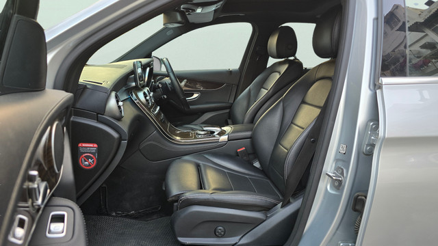 Mercedes-Benz GLC 220d 4MATIC Style Second-hand 2017 Mercedes-Benz GLC 220d 4MATIC Style for sale in New Delhi-11