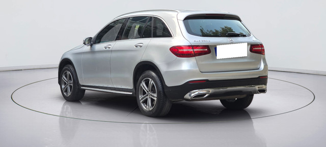 Mercedes-Benz GLC 220d 4MATIC Style Second-hand 2017 Mercedes-Benz GLC 220d 4MATIC Style for sale in New Delhi-7