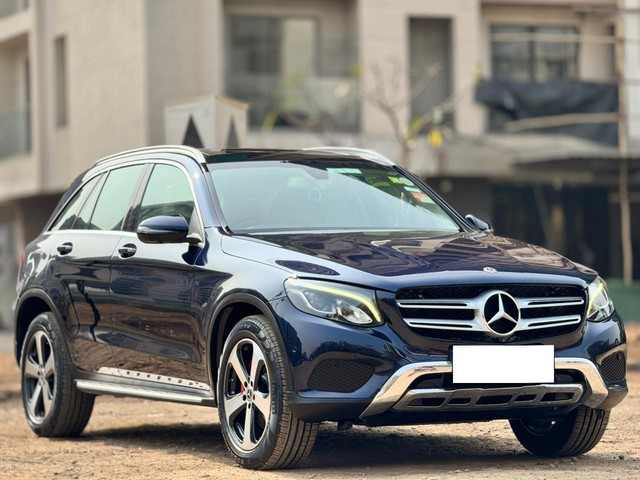 Mercedes-Benz GLC 220d 4MATIC Second-hand 2019 Mercedes-Benz GLC 220d 4MATIC for sale in Surat-0