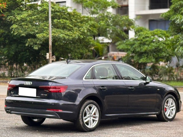 Second-hand 2018 Audi A4 35 TDI Technology for sale in Surat-8