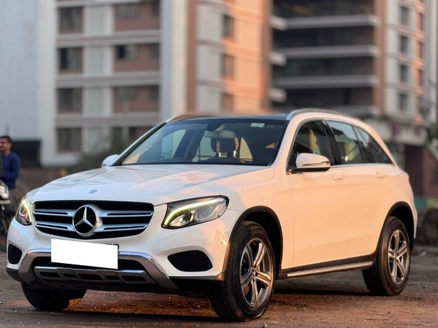 Mercedes-Benz GLC 220d 4MATIC Style Second-hand 2017 Mercedes-Benz GLC 220d 4MATIC Style for sale in Surat-5
