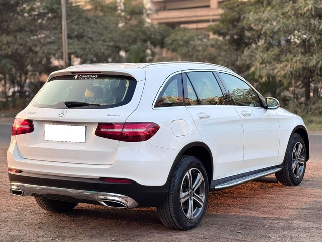 Mercedes-Benz GLC 220d 4MATIC Style Second-hand 2017 Mercedes-Benz GLC 220d 4MATIC Style for sale in Surat-9