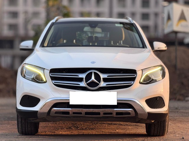 Mercedes-Benz GLC 220d 4MATIC Style Second-hand 2017 Mercedes-Benz GLC 220d 4MATIC Style for sale in Surat-6