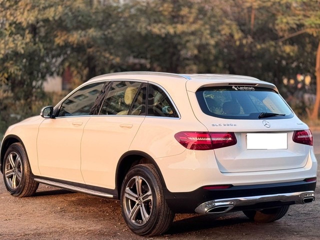 Mercedes-Benz GLC 220d 4MATIC Style Second-hand 2017 Mercedes-Benz GLC 220d 4MATIC Style for sale in Surat-3