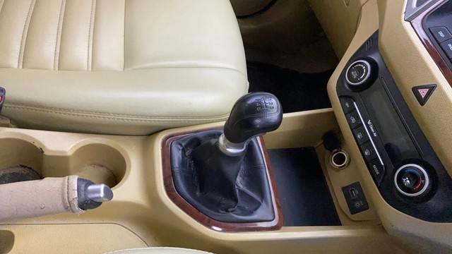 Second-hand 2015 Hyundai Creta 1.6 CRDi SX Plus for sale in Thane-13