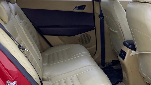 Second-hand 2015 Hyundai Creta 1.6 CRDi SX Plus for sale in Thane-16