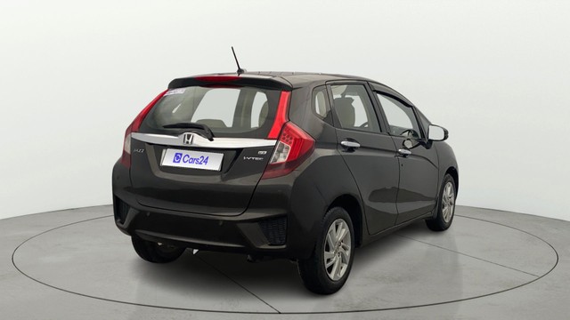 Second-hand 2019 Honda Jazz VX CVT for sale in Lucknow-2