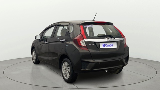 Second-hand 2019 Honda Jazz VX CVT for sale in Lucknow-4