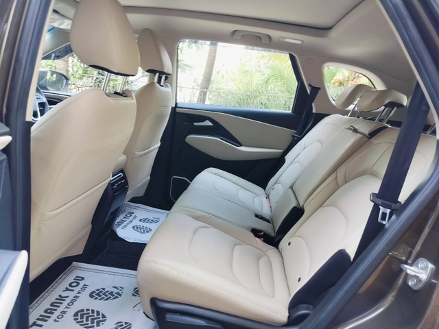 MG Hector Savvy Pro CVT 2023-2025 Second-hand 2025 MG Hector Savvy Pro CVT 2023-2025 for sale in Mumbai-11