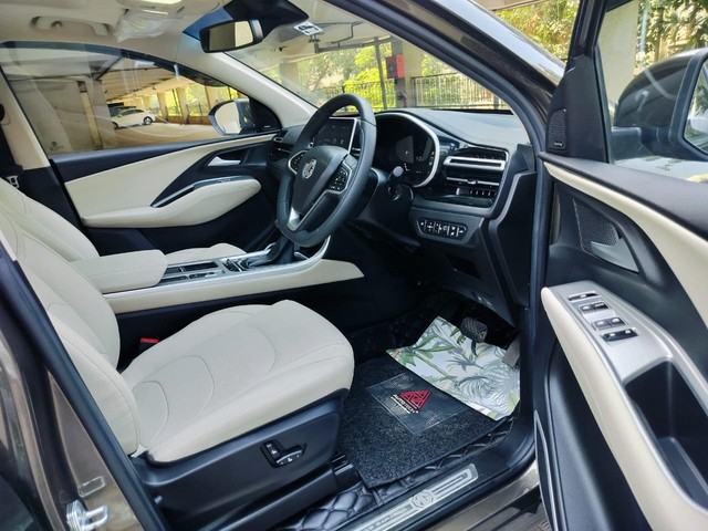 MG Hector Savvy Pro CVT 2023-2025 Second-hand 2025 MG Hector Savvy Pro CVT 2023-2025 for sale in Mumbai-15
