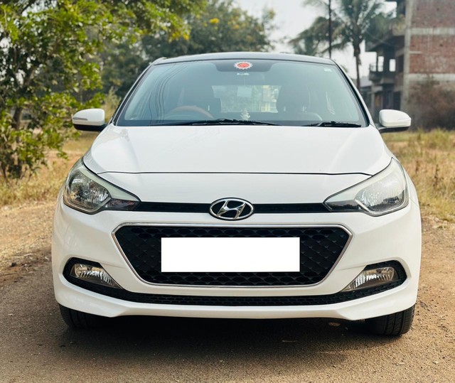 Hyundai i20 Asta 1.2 Second-hand 2017 Hyundai i20 Asta 1.2 for sale in Nashik-7