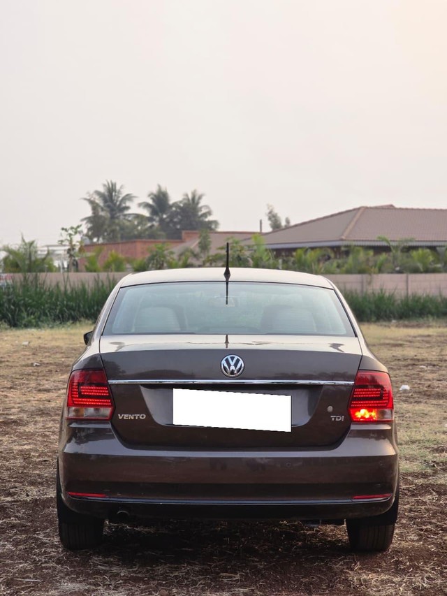 Volkswagen Vento 1.5 TDI Comfortline Second-hand 2015 Volkswagen Vento 1.5 TDI Comfortline for sale in Nashik-2