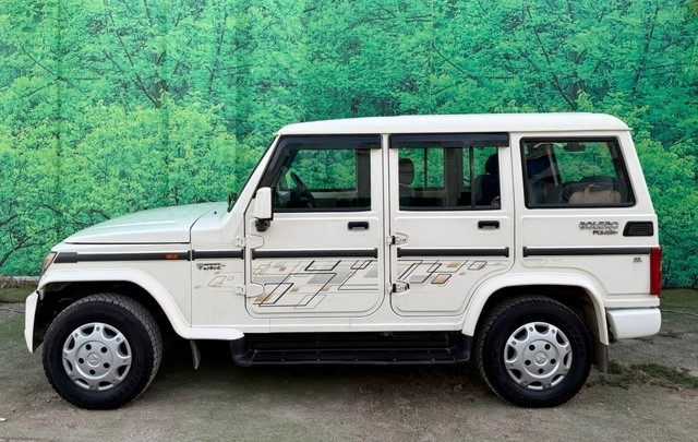 Second-hand 2018 Mahindra Bolero ZLX for sale in New Delhi-2
