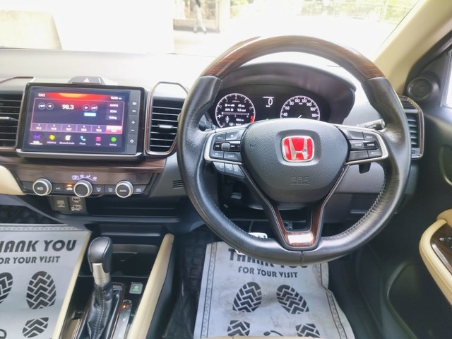 Second-hand 2022 Honda City ZX CVT for sale in Mumbai-13