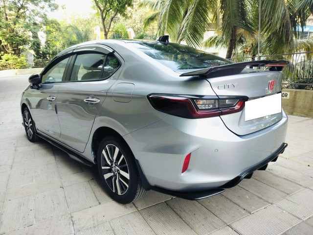 Second-hand 2022 Honda City ZX CVT for sale in Mumbai-12