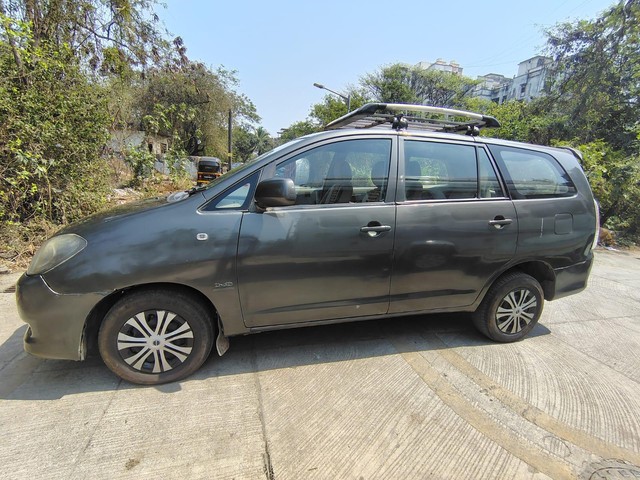 Second-hand 2011 Toyota Innova 2.0 G1 for sale in Mumbai-5