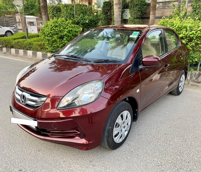 Honda Amaze S AT i-Vtech Second-hand 2015 Honda Amaze S AT i-Vtech for sale in New Delhi-5
